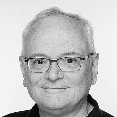 Dr. Michael Fritz Dr. Michael Fritz